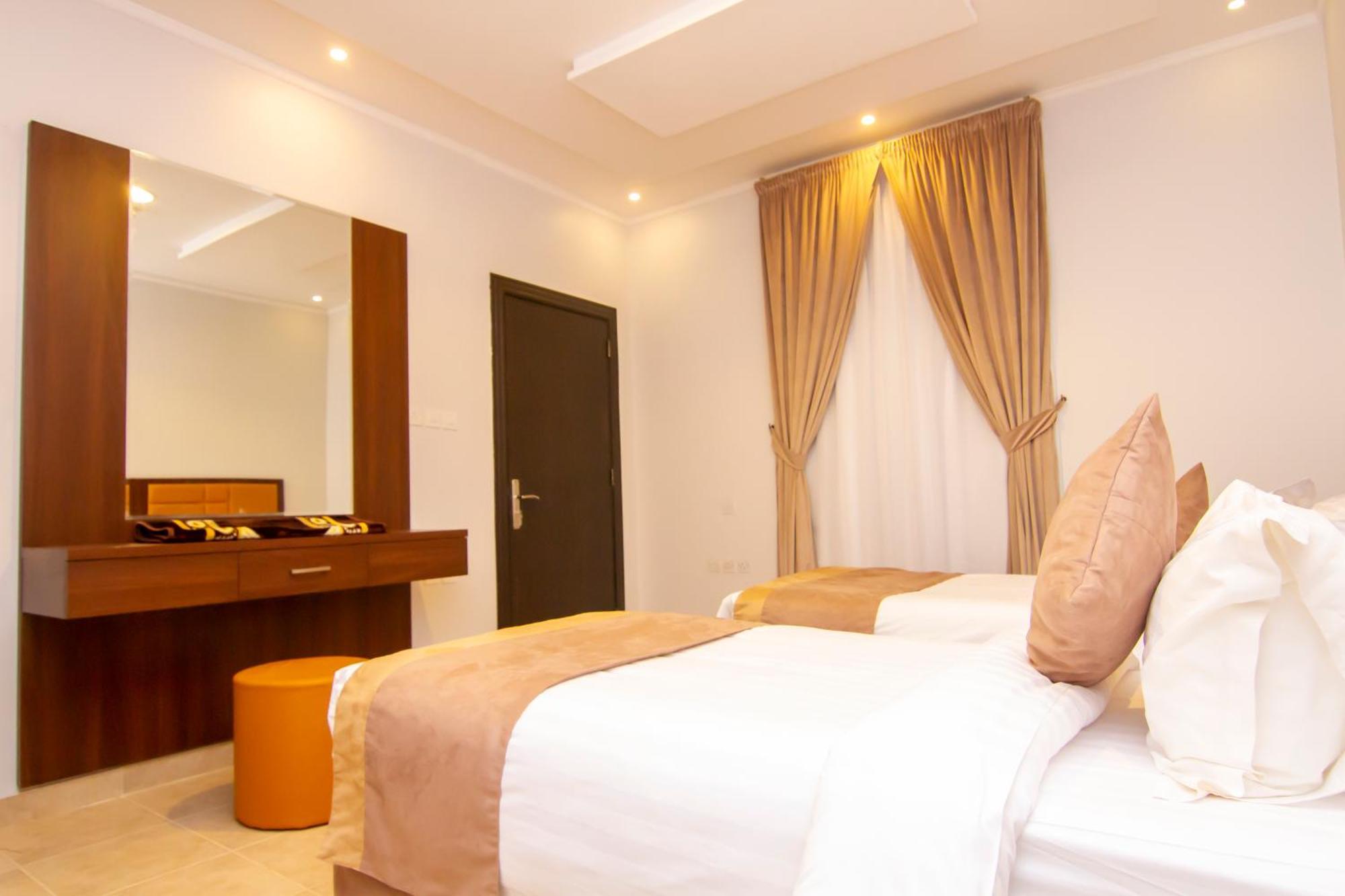 ال متعب سويتس المرسلات Aparthotel Riyadh Bagian luar foto