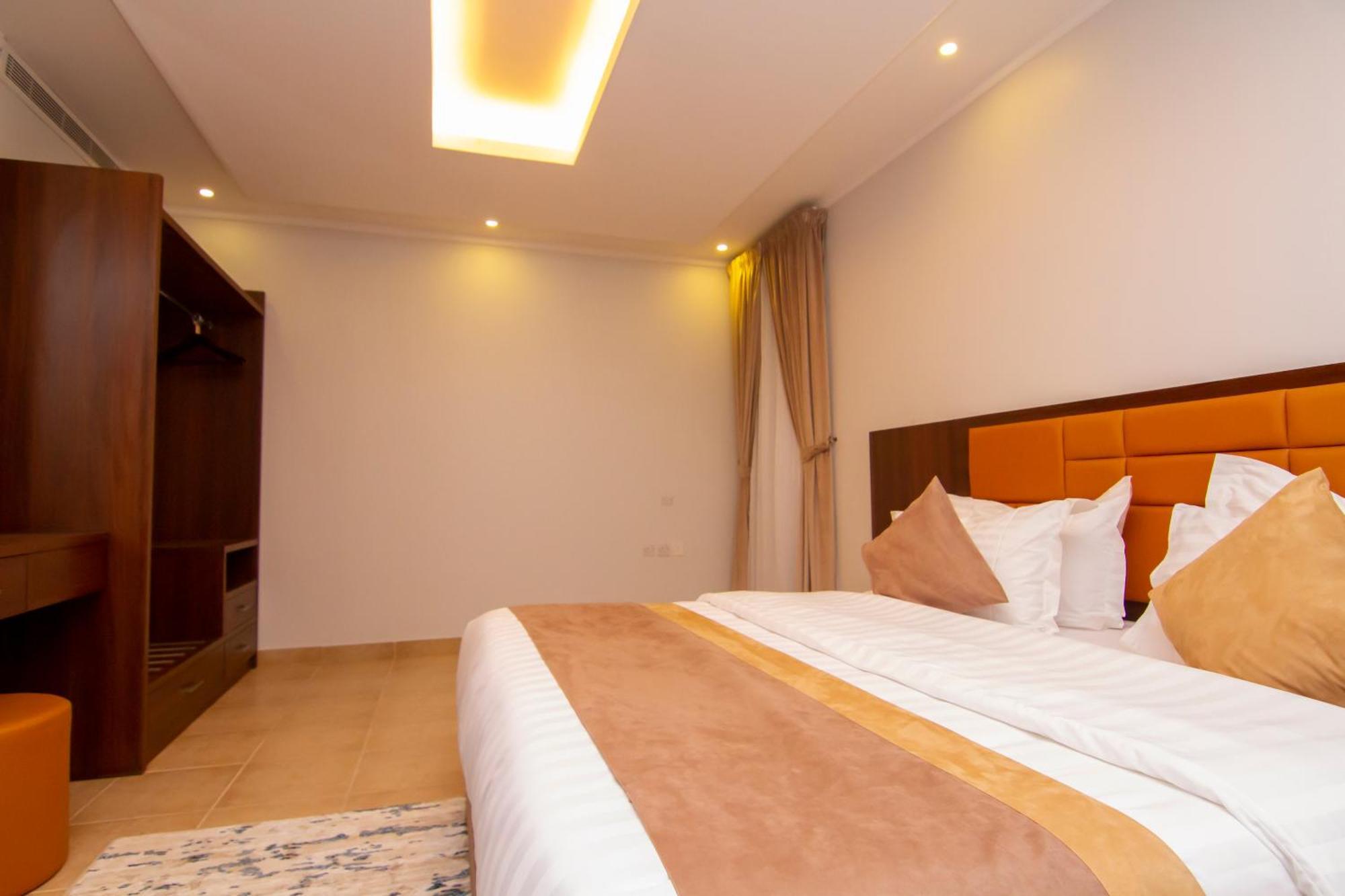 ال متعب سويتس المرسلات Aparthotel Riyadh Bagian luar foto