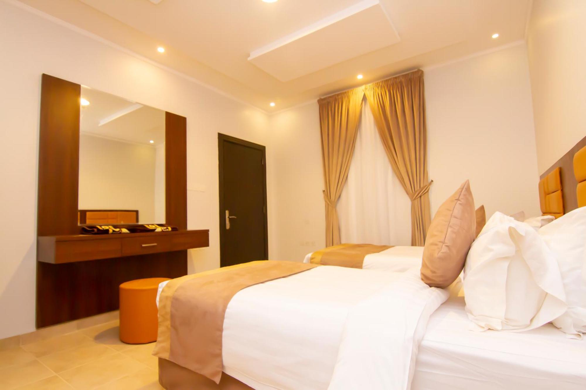 ال متعب سويتس المرسلات Aparthotel Riyadh Bagian luar foto